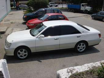 2000 Toyota Crown