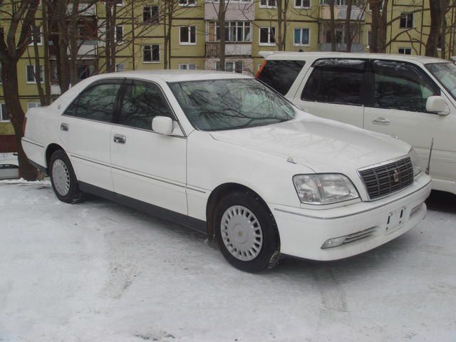 2000 Toyota Crown