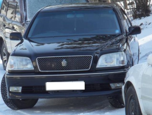 2000 Toyota Crown