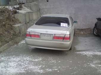 2000 Toyota Crown