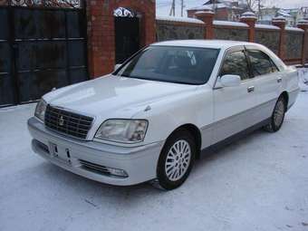 2000 Toyota Crown