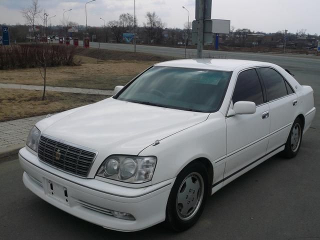 2000 Toyota Crown