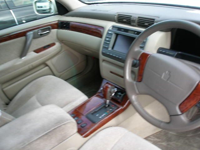 2000 Toyota Crown