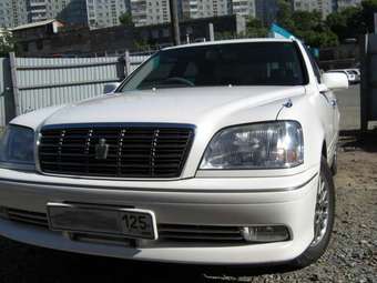 2000 Toyota Crown