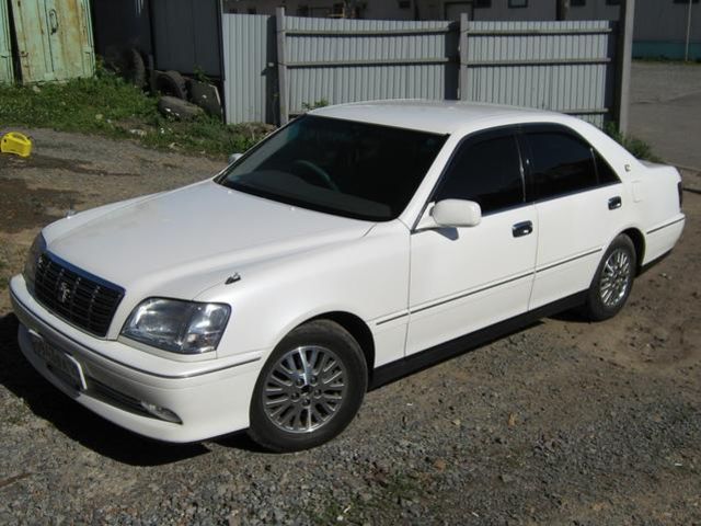 2000 Toyota Crown