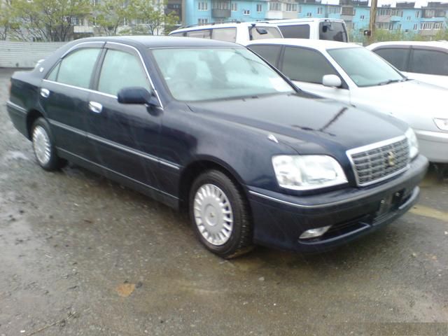 2000 Toyota Crown