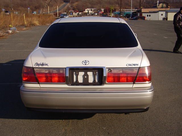 2000 Toyota Crown