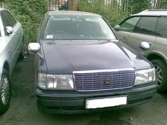 2000 Toyota Crown