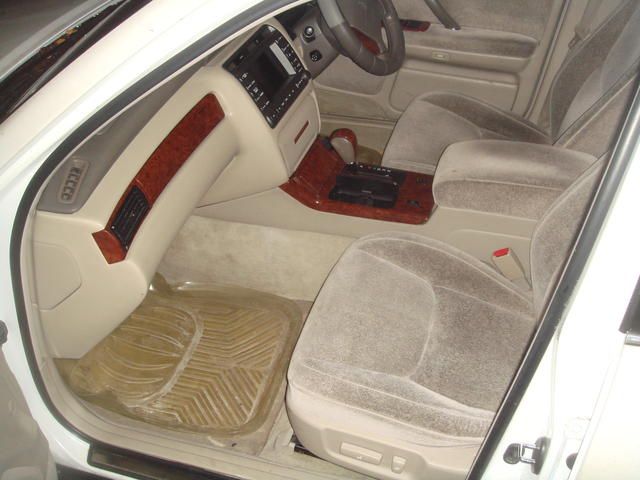 2000 Toyota Crown