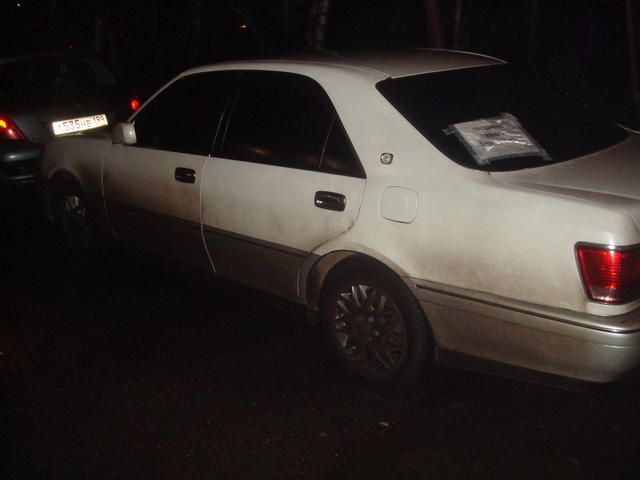 2000 Toyota Crown