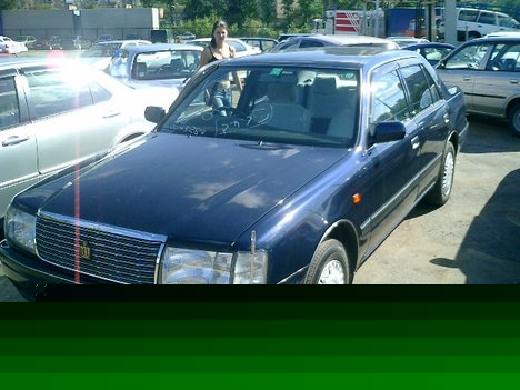 2000 Toyota Crown Photos