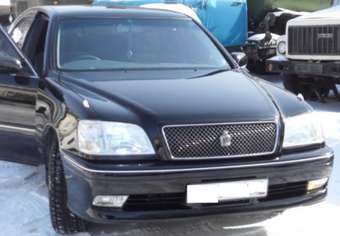 2000 Toyota Crown Photos