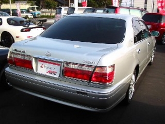 2001 Crown