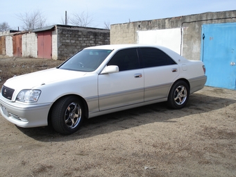 2001 Toyota Crown