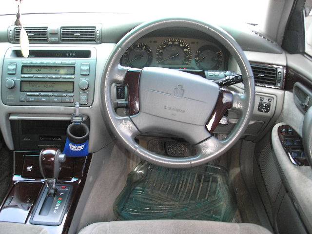 2001 Toyota Crown
