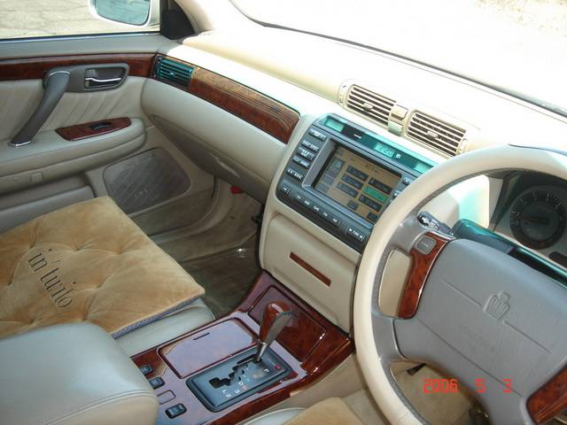 2001 Toyota Crown