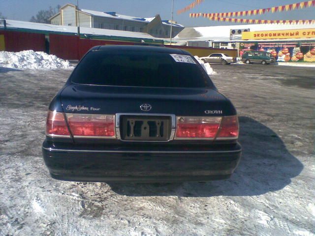 2001 Toyota Crown