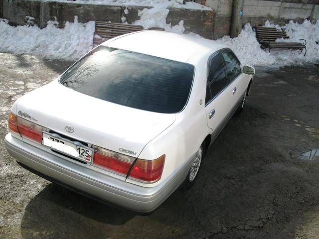 2001 Toyota Crown