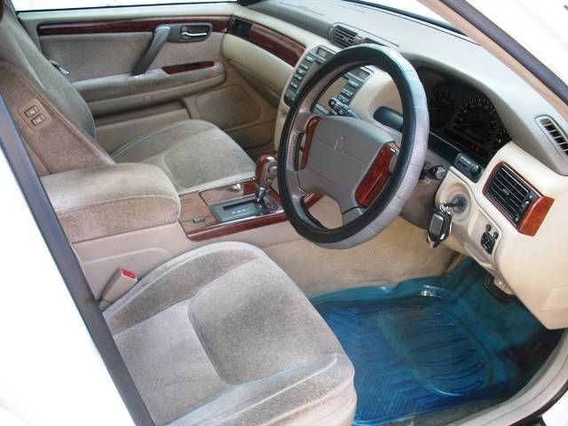 2001 Toyota Crown