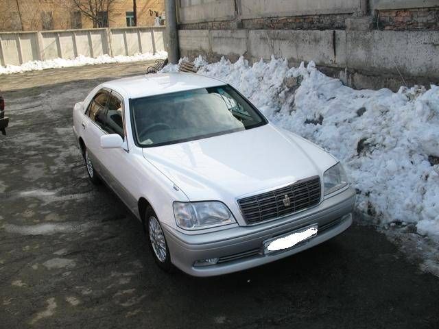 2001 Toyota Crown