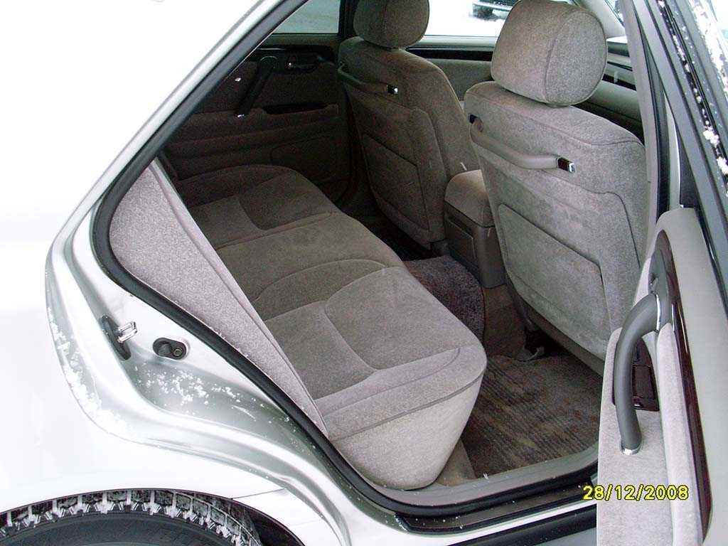 2001 Toyota Crown