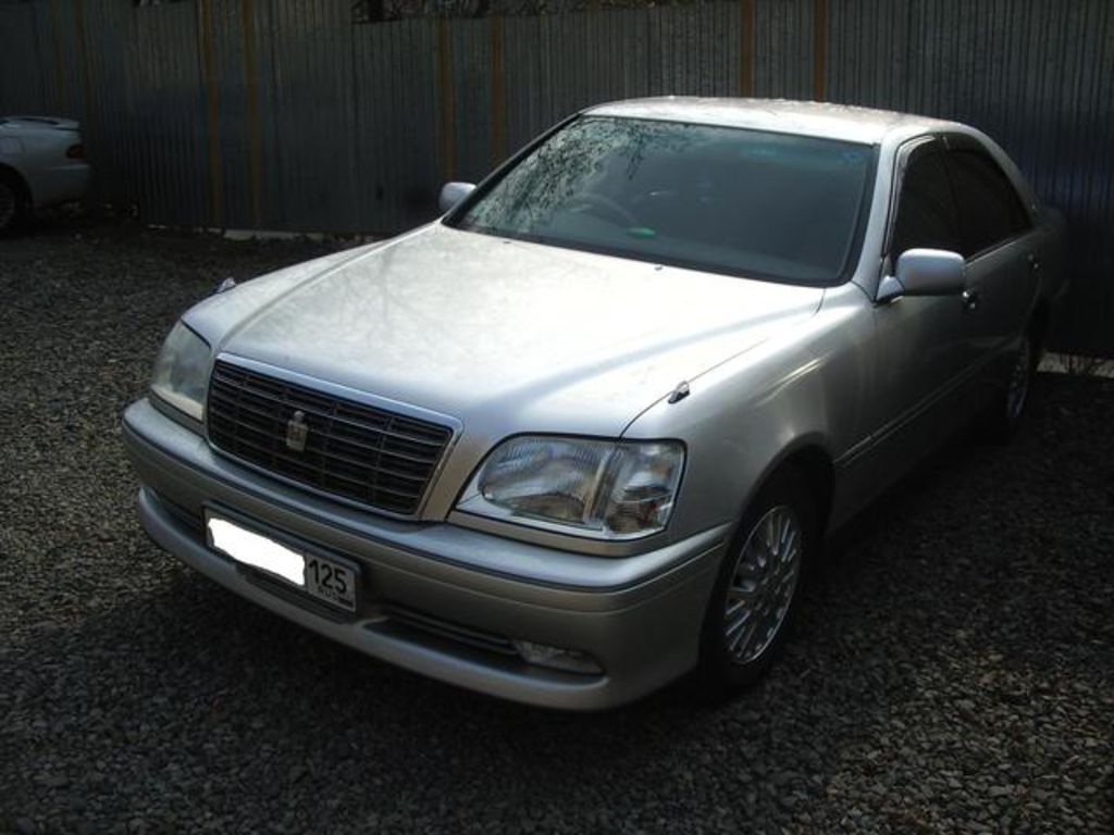 2001 Toyota Crown