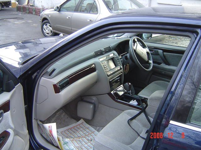 2001 Toyota Crown