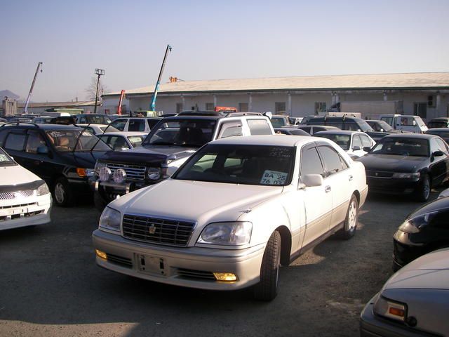 2001 Toyota Crown