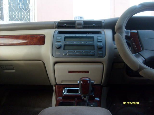 2001 Toyota Crown