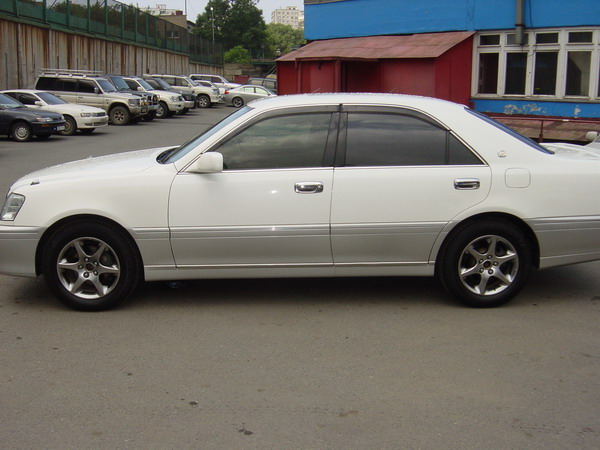 2001 Toyota Crown For Sale