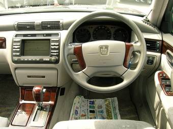 2001 Toyota Crown Images