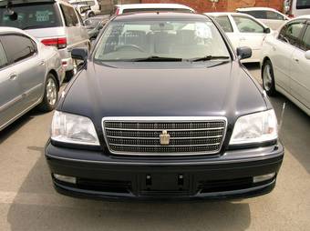 2001 Toyota Crown Pictures