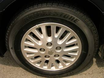 2001 Toyota Crown Pictures