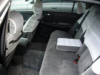 2001 Toyota Crown Pics