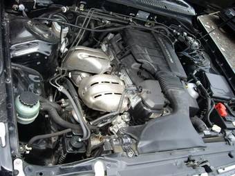 2001 Toyota Crown Pictures