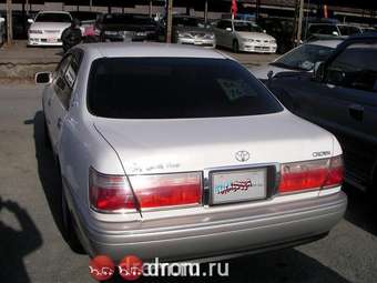 2001 Toyota Crown Pictures