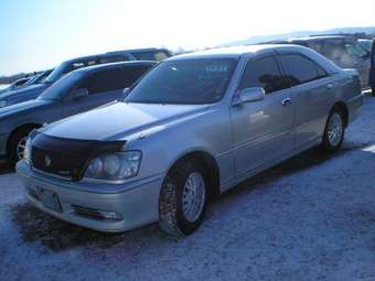 2001 Toyota Crown Pictures