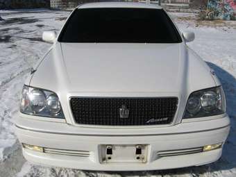 2001 Toyota Crown Pictures