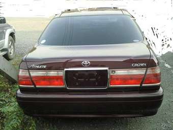 2001 Toyota Crown Photos