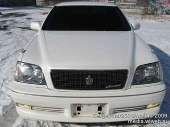 2001 Toyota Crown Pictures