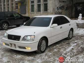 2001 Toyota Crown Pics