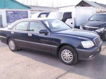 2001 Toyota Crown Pictures