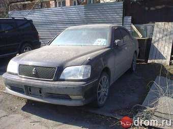 2001 Toyota Crown Pictures