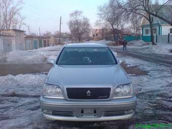 2001 Toyota Crown Pics