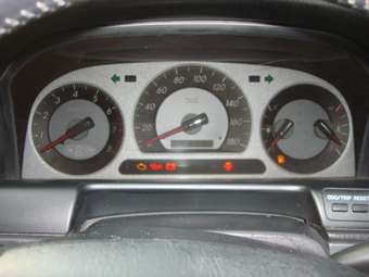 2001 Toyota Crown Pictures
