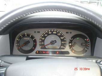 2001 Toyota Crown Pics