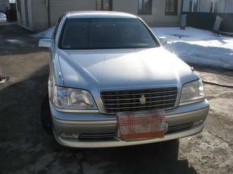 2001 Toyota Crown Pictures