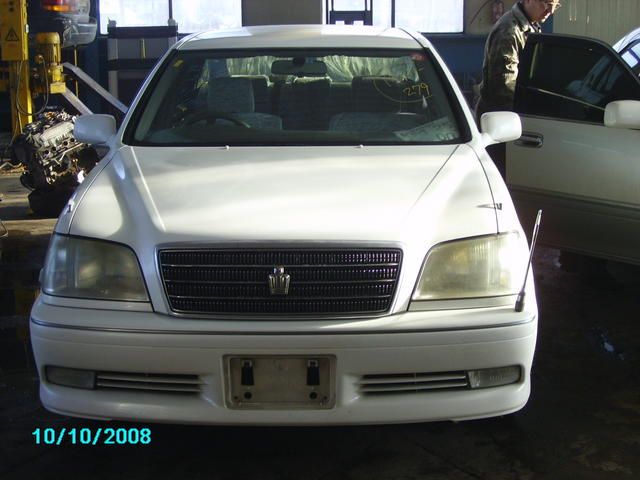 2002 Toyota Crown