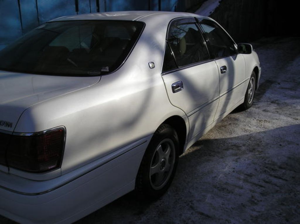 2002 Toyota Crown