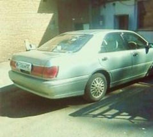 2002 Toyota Crown